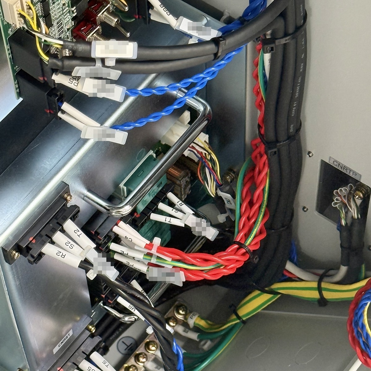 4. Industrial HARNESS 4. Industrial HARNESS 2